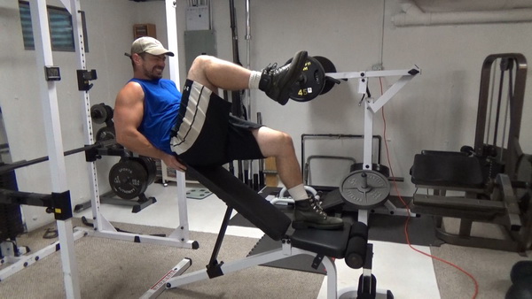 Incline Bench Single Leg Knee Raises for Six-Pack Abs - Raise right Leg