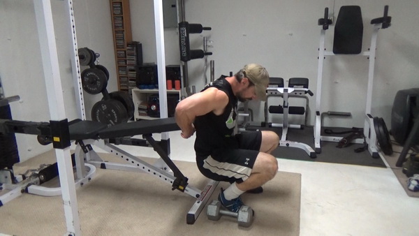 Bench-End Dynamic Incline Dumbbell Curls Setup