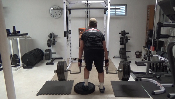 Calf Deadlifts...A Compound Exercise for Building Calves Middle