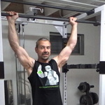 Learn How to Lock Down Your Scapulae for Stronger Overhead Pressing