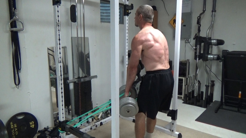 Band-Dumbbell Shrugs for Bigger Middle Traps
