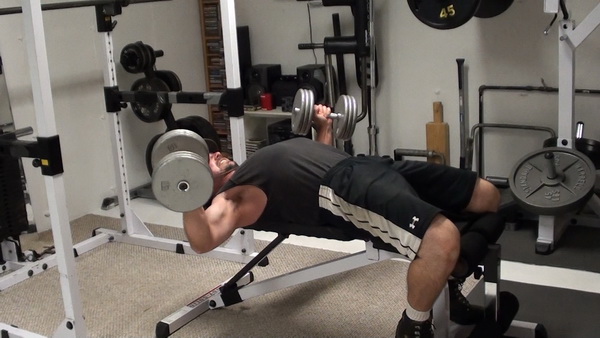 Mass Up Your Chest With This Continuous Time-Under-Tension In-Set Superset