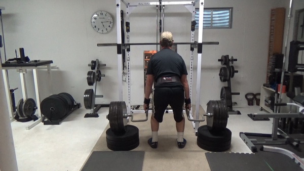 Range-of-Motion Trap Bar Deadlift Drop Sets set on plates